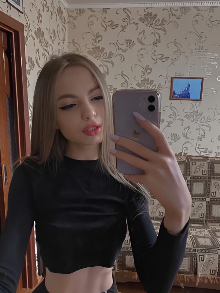 Ева привлекальеная девушка из Добрянки цена от 10000 руб