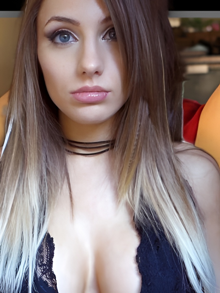 Фрида привлекальеная девушка из Добрянки цена от 3000 руб