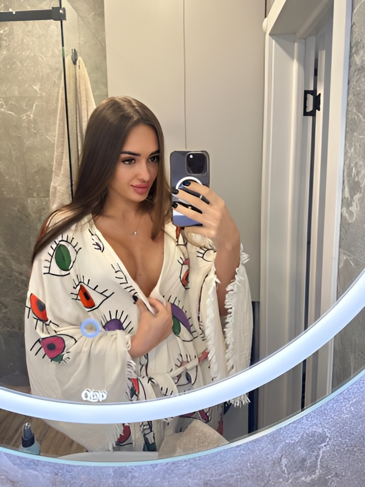 Людмила привлекальеная девушка из Добрянки цена от 5000 руб