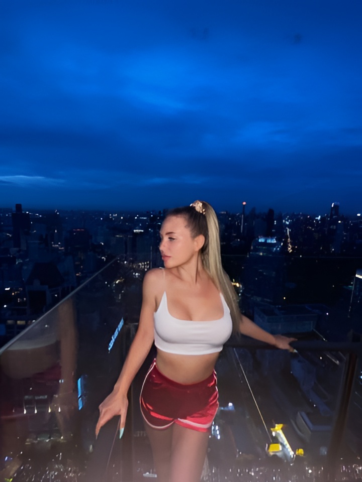 Римма привлекальеная девушка из Добрянки цена от 3000 руб