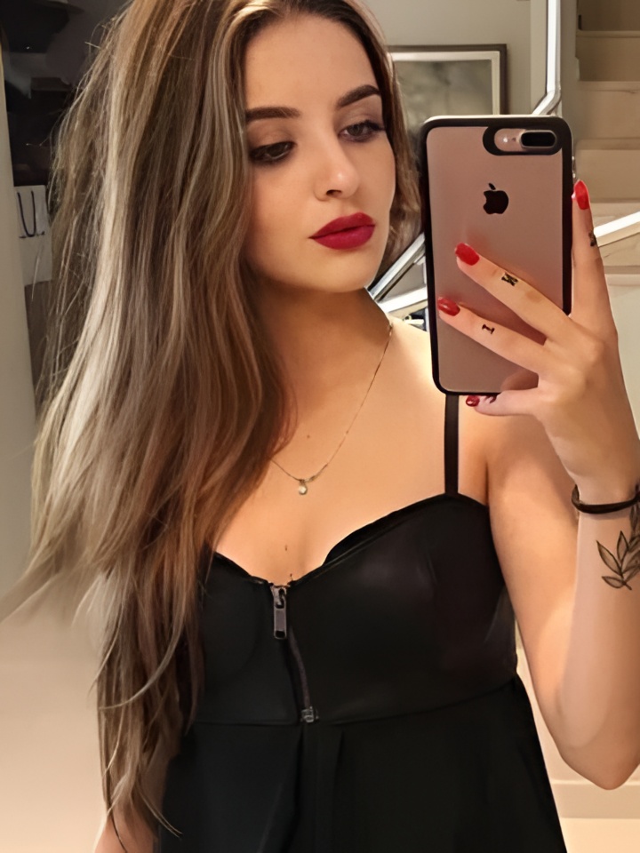 Снежанна привлекальеная девушка из Добрянки цена от 10000 руб