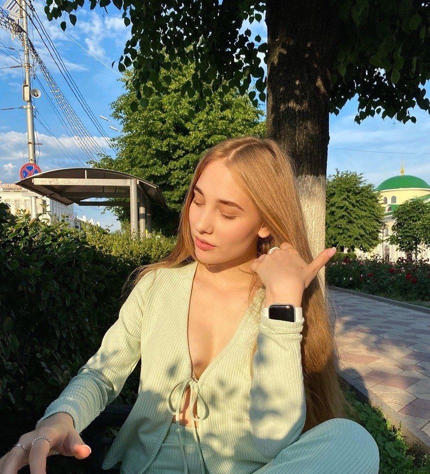 Милана привлекальеная девушка из Добрянки цена от 3000 руб