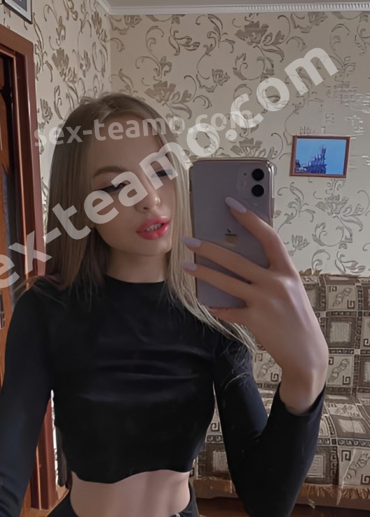 Ева привлекательная девушка из Добрянки цена от 10000 руб