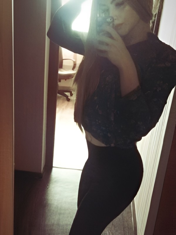 Роксана привлекательная девушка из Добрянки цена от 3000 руб