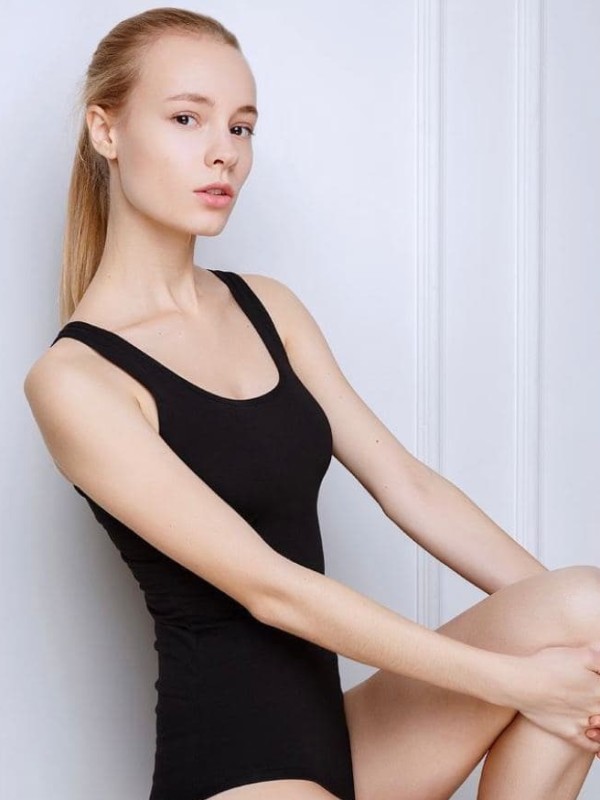 🎥 Тина привлекательная девушка из Добрянки цена от 4000 руб