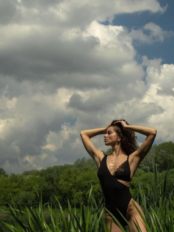 Даша привлекательная девушка из Добрянки цена от 5000 руб