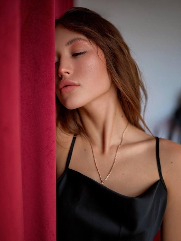 Софья привлекательная девушка из Добрянки цена от 5000 руб